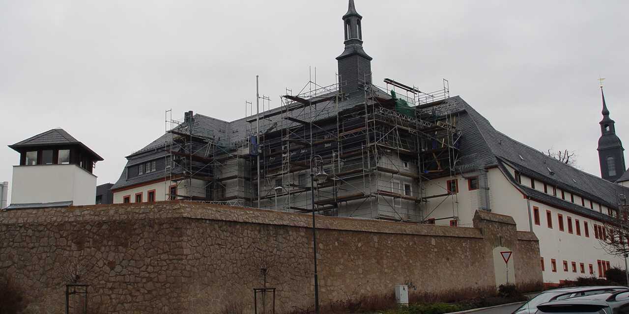 Dach kurz vor Fertigstellung JVA Waldheim